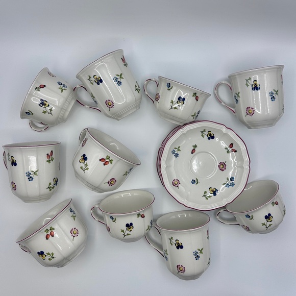 Villeroy and Boch Petite Fleur Tea Cup and Saucer Luxembourg Set of 4 - Picture 11 of 12
